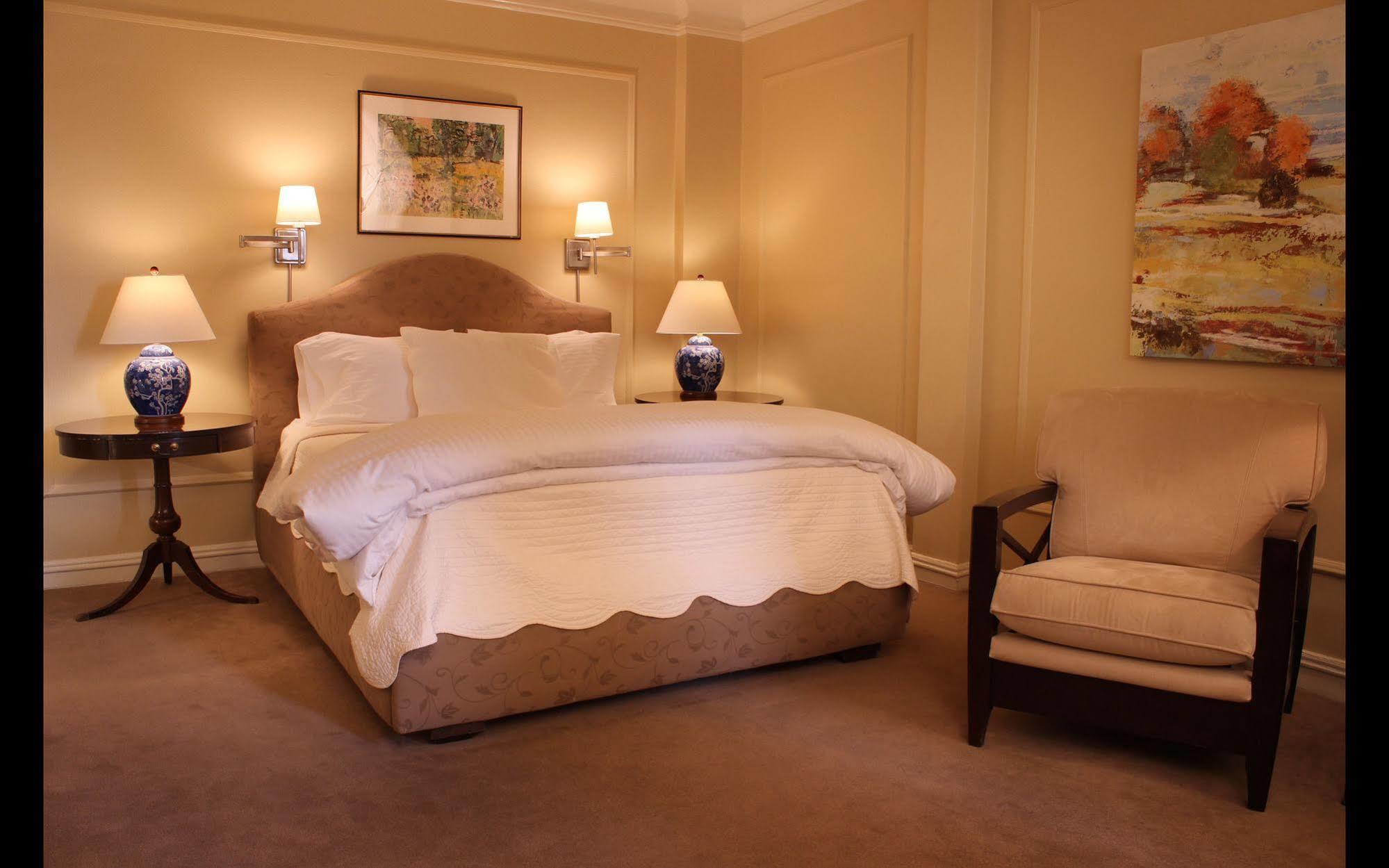 Morgan State House Inn オールバニ エクステリア 写真